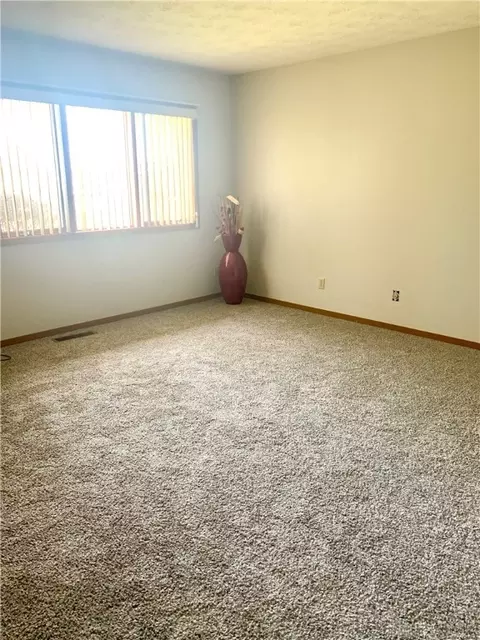 1014 Abington Pl, Springfield, OH 45503 photo 11