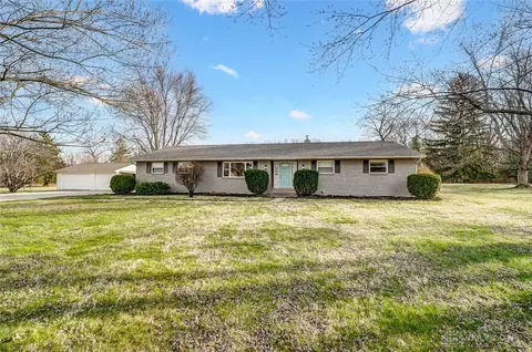 1420 Eldean Rd, Troy, OH 45373 photo 2
