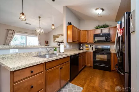 60 Wesley Ct, Springboro, OH 45066 photo 5