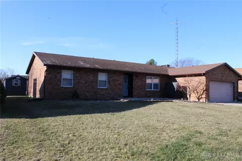 914 Windsor Cir, Celina, OH 45822 photo 3