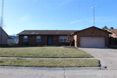 914 Windsor Cir, Celina, OH 45822