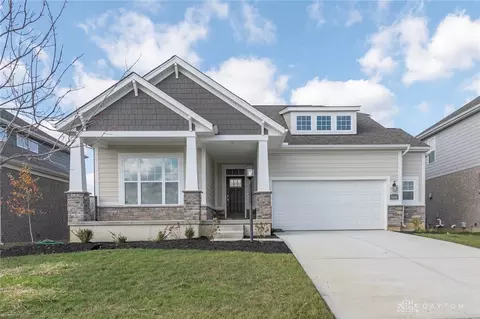 6069 Pepperwell Cir #133, Sugarcreek Township, OH 45440