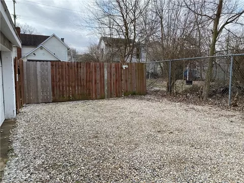 1376 W Pleasant St, Springfield, OH 45506 photo 7