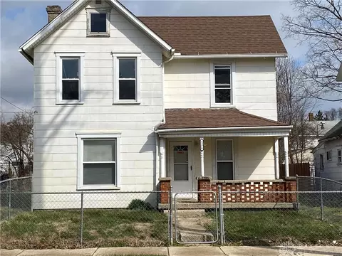 1376 W Pleasant St, Springfield, OH 45506 photo 1