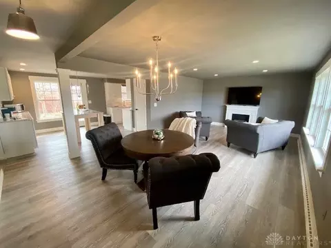 1513 Erika Dr, Springfield, OH 45503 photo 3