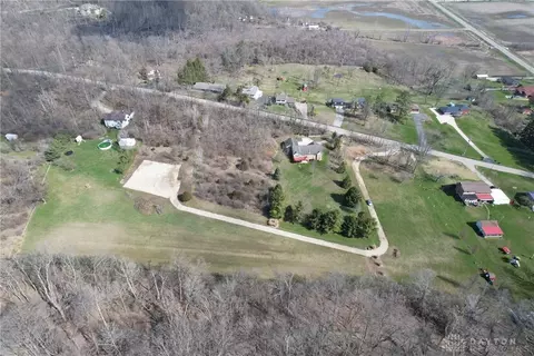 2517 Fox Hollow Rd, Springfield, OH 45502 photo 2