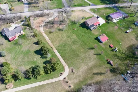 2517 Fox Hollow Rd, Springfield, OH 45502 photo 8