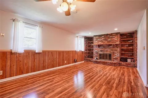6908 Ginger Ave, Enon, OH 45323 photo 11