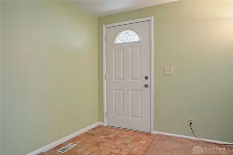 6908 Ginger Ave, Enon, OH 45323 photo 3