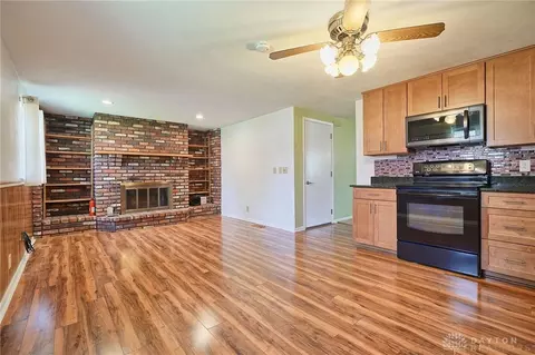 6908 Ginger Ave, Enon, OH 45323 photo 9