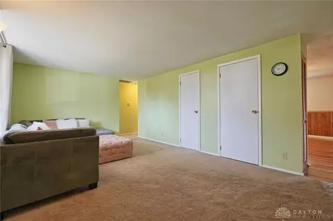 6908 Ginger Ave, Enon, OH 45323 photo 5