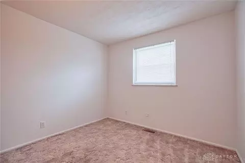 6908 Ginger Ave, Enon, OH 45323 photo 15
