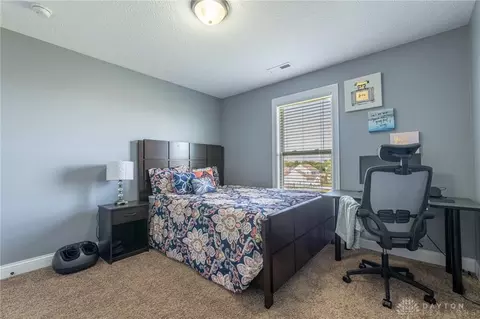 160 E Pugh Dr, Springboro, OH 45066 photo 17