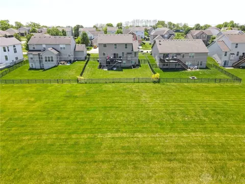 160 E Pugh Dr, Springboro, OH 45066 photo 52
