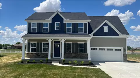 216 Chapel Ct, Troy, OH 45373