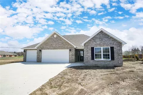 1001 Plymouth Ct, Troy, OH 45373