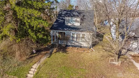 2225 Catalpa Dr, Dayton, OH 45406