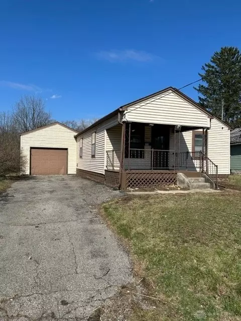 2050 Kenton St, Springfield, OH 45505 photo 1