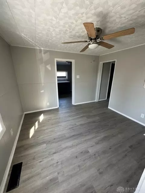 2050 Kenton St, Springfield, OH 45505 photo 5