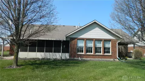 1952 Willow Lakes Dr, Springfield, OH 45502 photo 4
