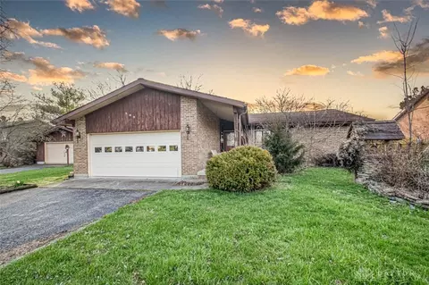 599 Lakengren Dr, Eaton, OH 45320