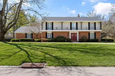 6017 Yarmouth Dr, Dayton, OH 45459