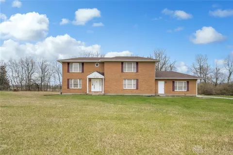 9388 Mile Rd, New Lebanon, OH 45345