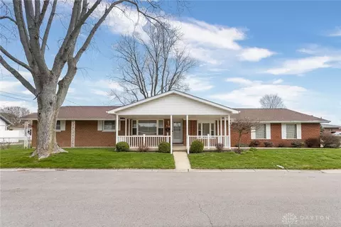 10 E Grace St, Pleasant Hill, OH 45359