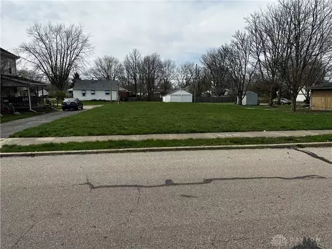 505 Burns Ave, Dayton, OH 45449