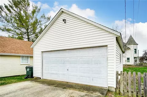 703 E Main St, Troy, OH 45373 photo 28
