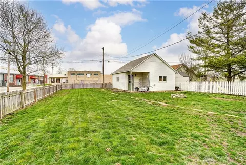 703 E Main St, Troy, OH 45373 photo 26
