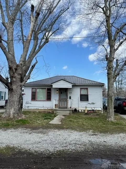 619 Grand Ave, Sabina, OH 45169