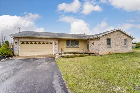 4075 Penny Pike, Springfield, OH 45502 photo 1