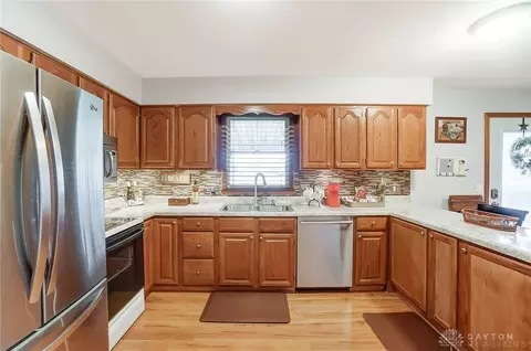 4075 Penny Pike, Springfield, OH 45502 photo 8