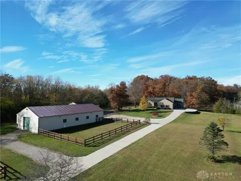 7011 Jacksonburg Rd, Middletown, OH 45042