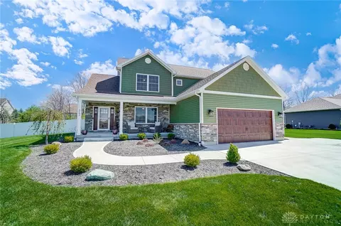 2583 Fiesta Dr, Troy, OH 45373