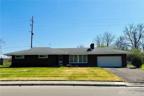 621 Kenbrook Dr, Vandalia, OH 45377