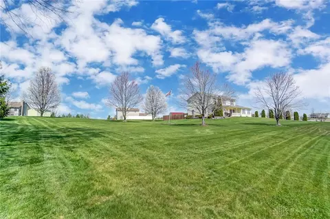 3436 Maple Grove Rd, Springfield, OH 45504 photo 2
