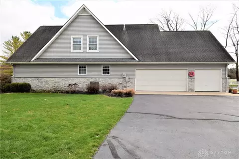 720 Edenwood Dr, Springfield, OH 45504 photo 2