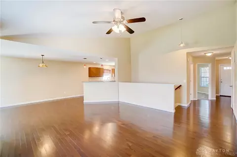 410 Thomas Pointe Ct, Monroe, OH 45050 photo 10