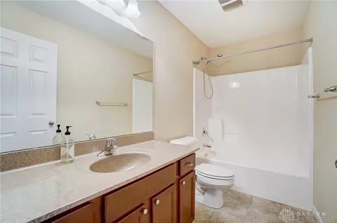 410 Thomas Pointe Ct, Monroe, OH 45050 photo 25