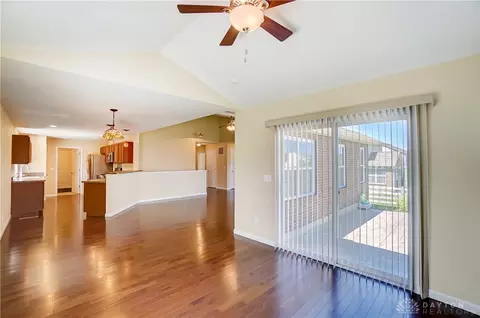 410 Thomas Pointe Ct, Monroe, OH 45050 photo 14