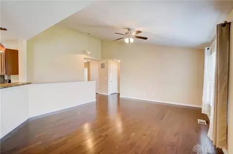 410 Thomas Pointe Ct, Monroe, OH 45050 photo 11