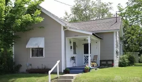 1453 W Clark St, Springfield, OH 45506