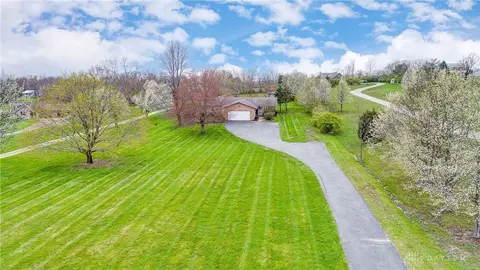 2205 Hart Rd, Lebanon, OH 45036
