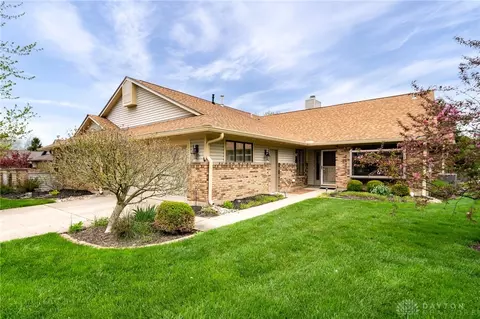 4468 Sentry Hill Ct, Dayton, OH 45440