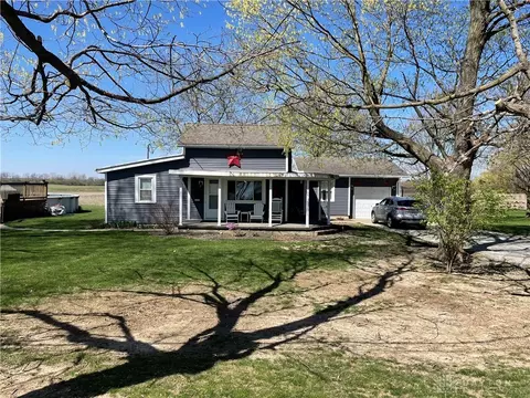 25 W 5th St, Fletcher, OH 45326