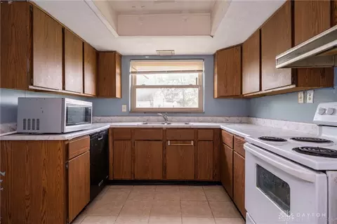 6020 Bigger Rd, Centerville, OH 45459 photo 11
