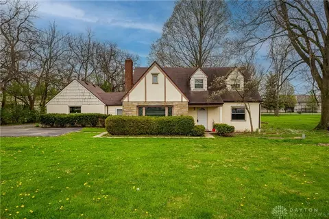 6020 Bigger Rd, Centerville, OH 45459