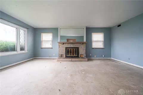 6020 Bigger Rd, Centerville, OH 45459 photo 2